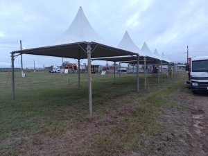 TENDA CHAPÉU DE BRUXA 5X5MTS BRANCA
